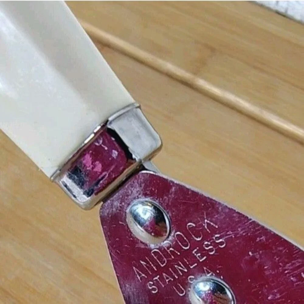 Vintage Androck stainless steel Frosting Spreader White With Hearts